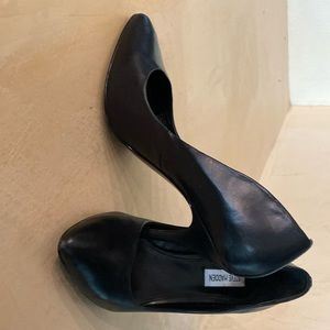 Black Steve Madden pumps